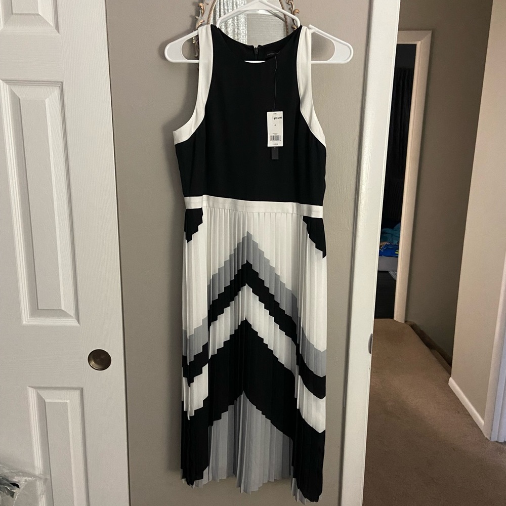 New with tags Banana Republic midi dress